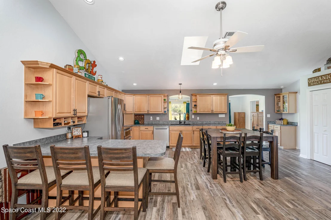 Photo of 3215 Lionel Road
