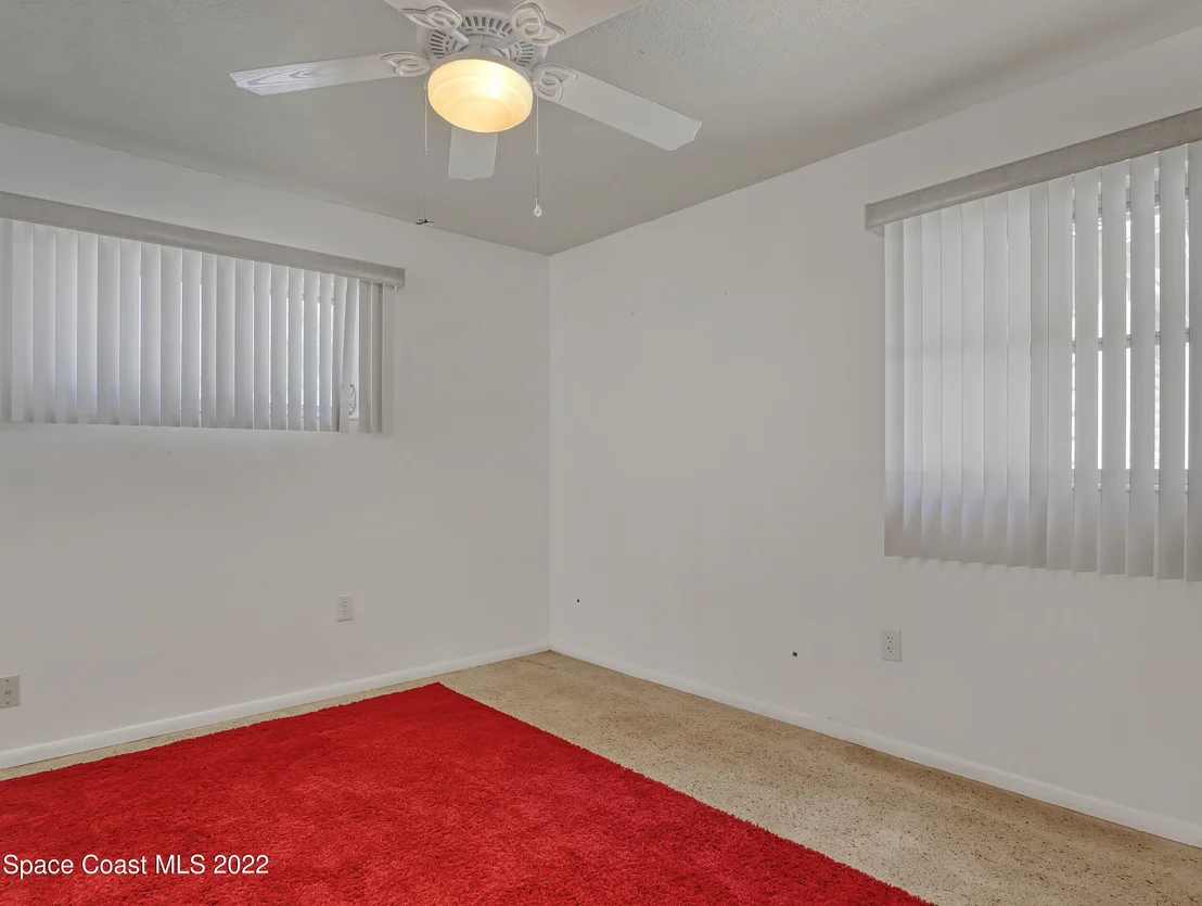 Photo of 916 Kings Post Road