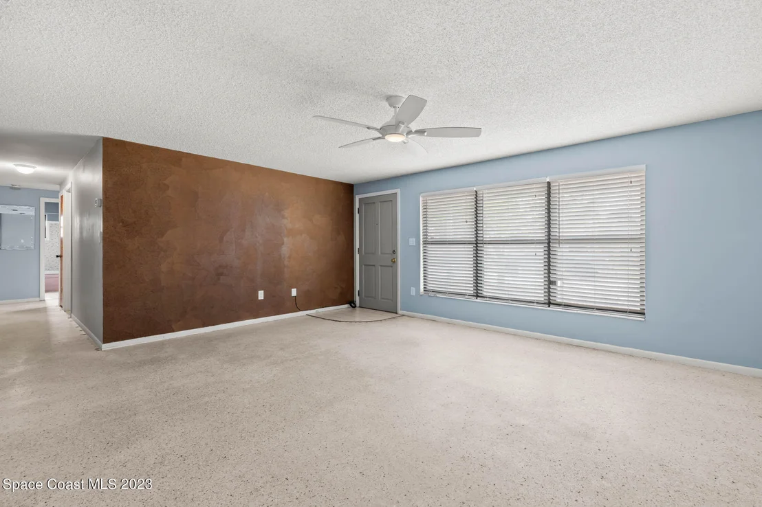 Photo of 635 Verbenia Drive