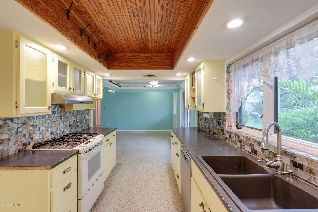 Photo of 443 Atlantis Drive