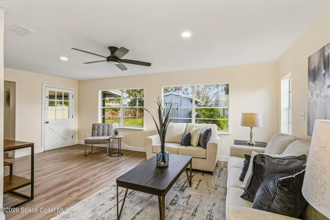 Photo of 2283 Saint Swithin Lane