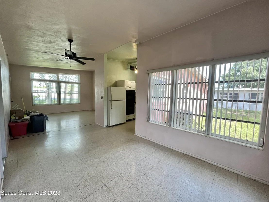 Photo of 1209 Dixon Boulevard