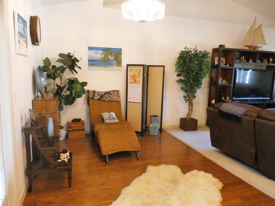 Photo of 903 Whisperpine Drive