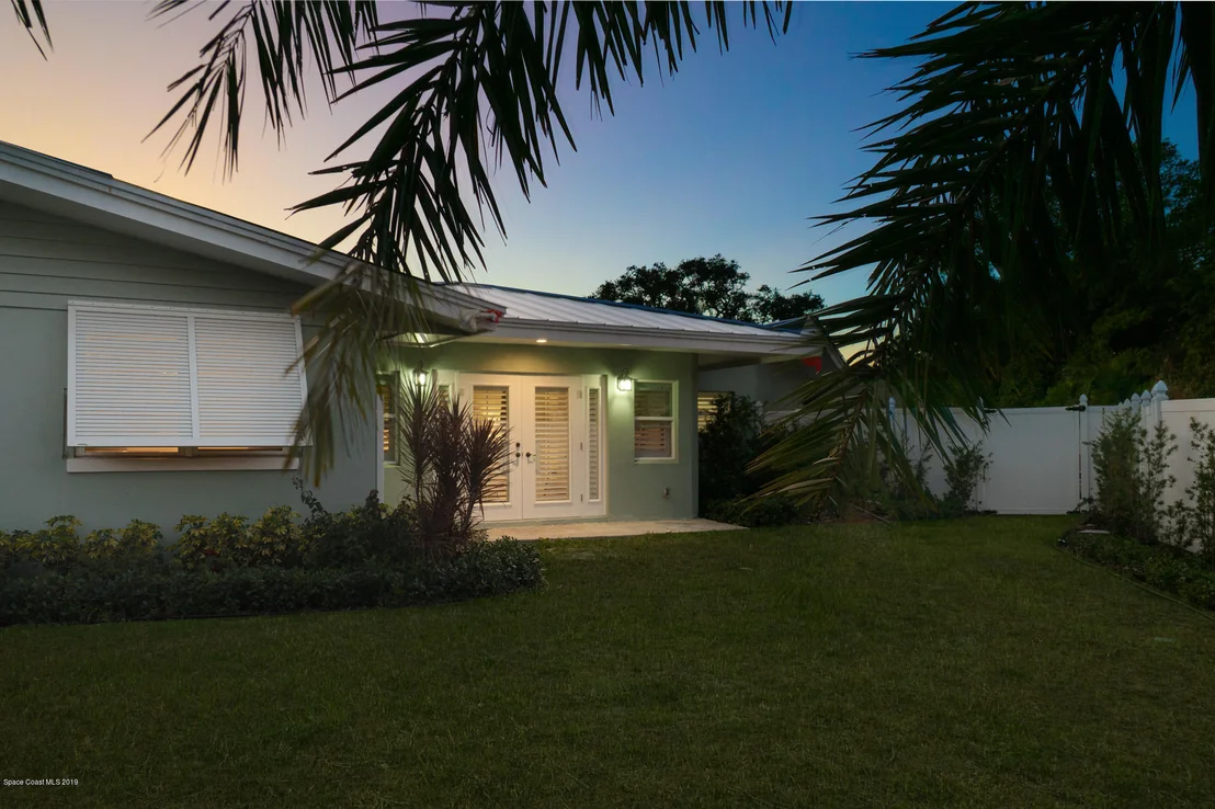 Photo of 905 Magnolia Drive