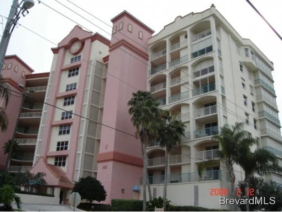 Photo of Unit 705 at 104 Riverside Drive