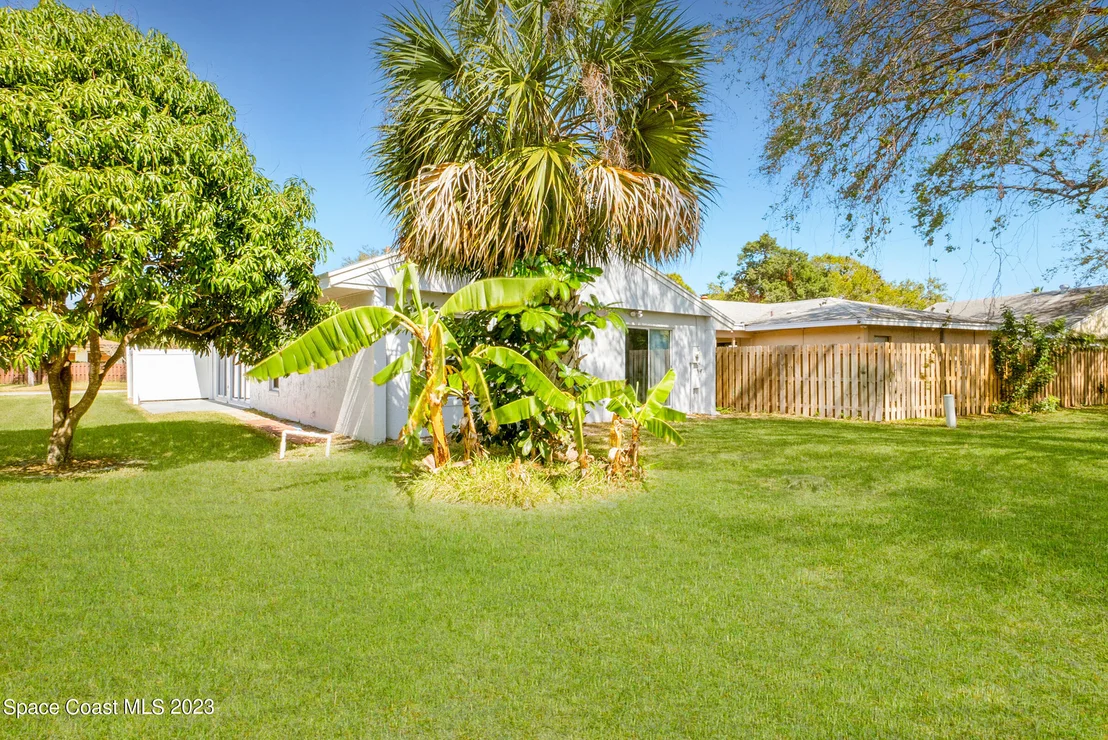 Photo of 365 Mission Oak Drive