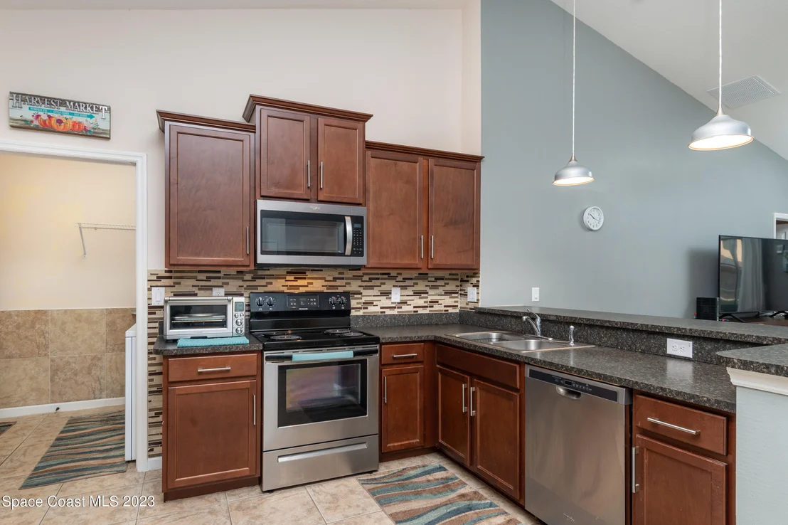 Photo of 1456 Litchfield Drive