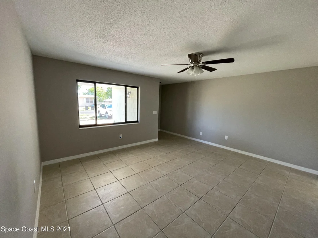 Photo of 3220 Ideal Avenue NE