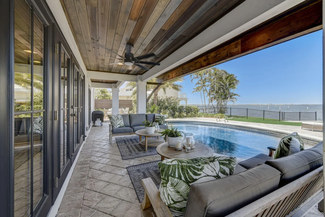 Photo of 451 River View Lane
