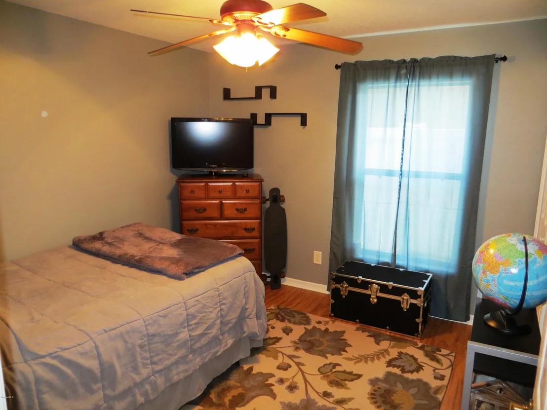 Photo of 1520 Whitman Drive