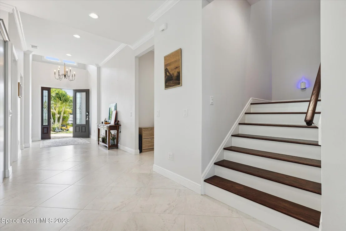 Photo of 3835 Riverside Drive