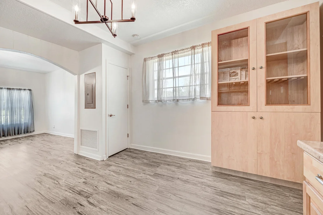 Photo of 298 Dorset Drive