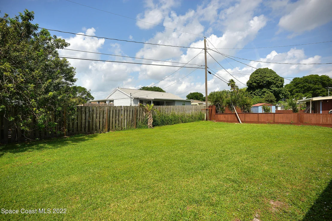 Photo of 823 Angle Street NE
