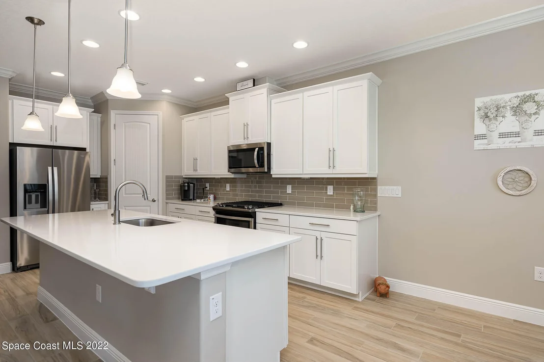Photo of 7635 Wyndham Drive