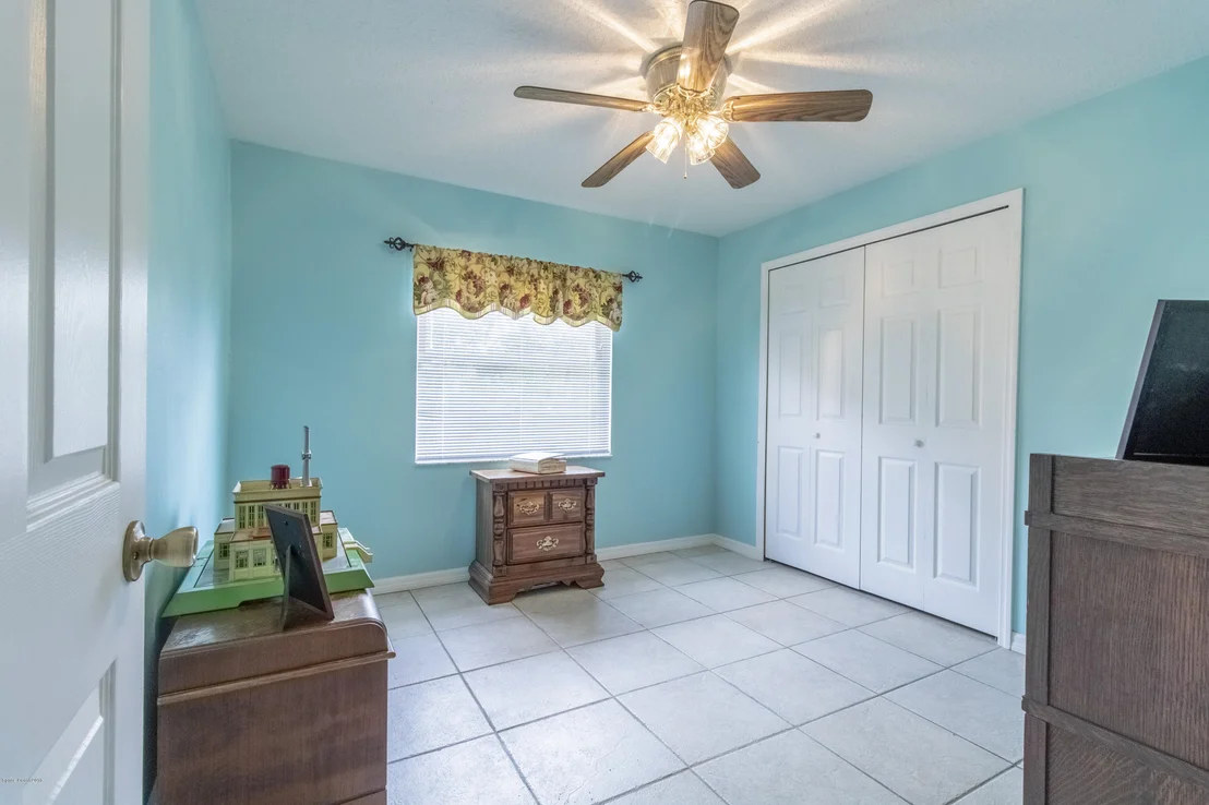Photo of 6281 Golfview Avenue