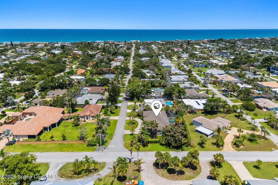 Photo of 339 Cocoa Avenue