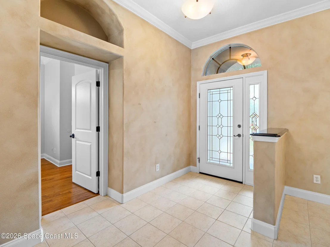 Photo of 992 Balmoral Way