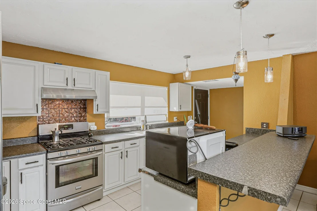 Photo of 110 Lagoon Avenue