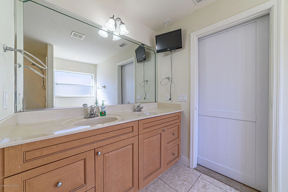 Photo of 3986 Foothill Drive