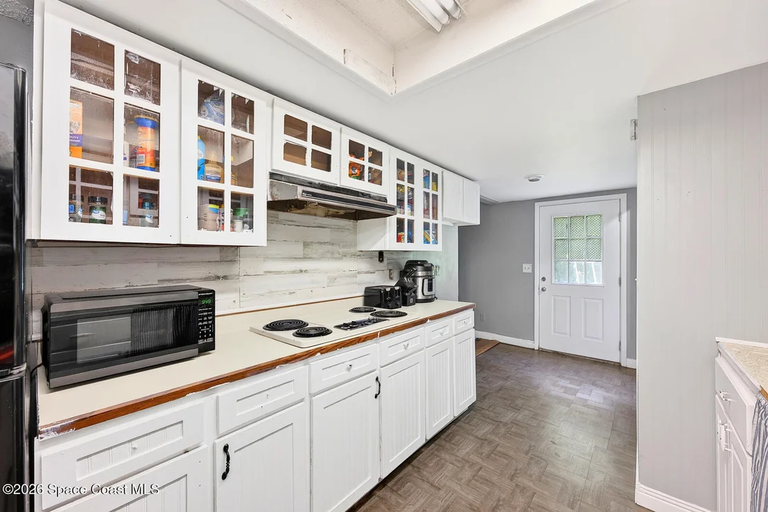 Photo of 4585 Vancouver Avenue