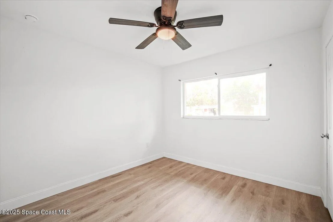 Photo of 411 Thomas Avenue