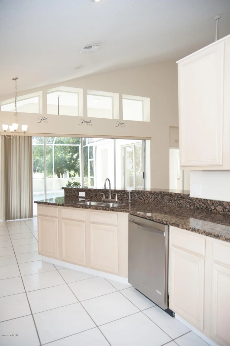 Photo of 916 Wimbledon Drive