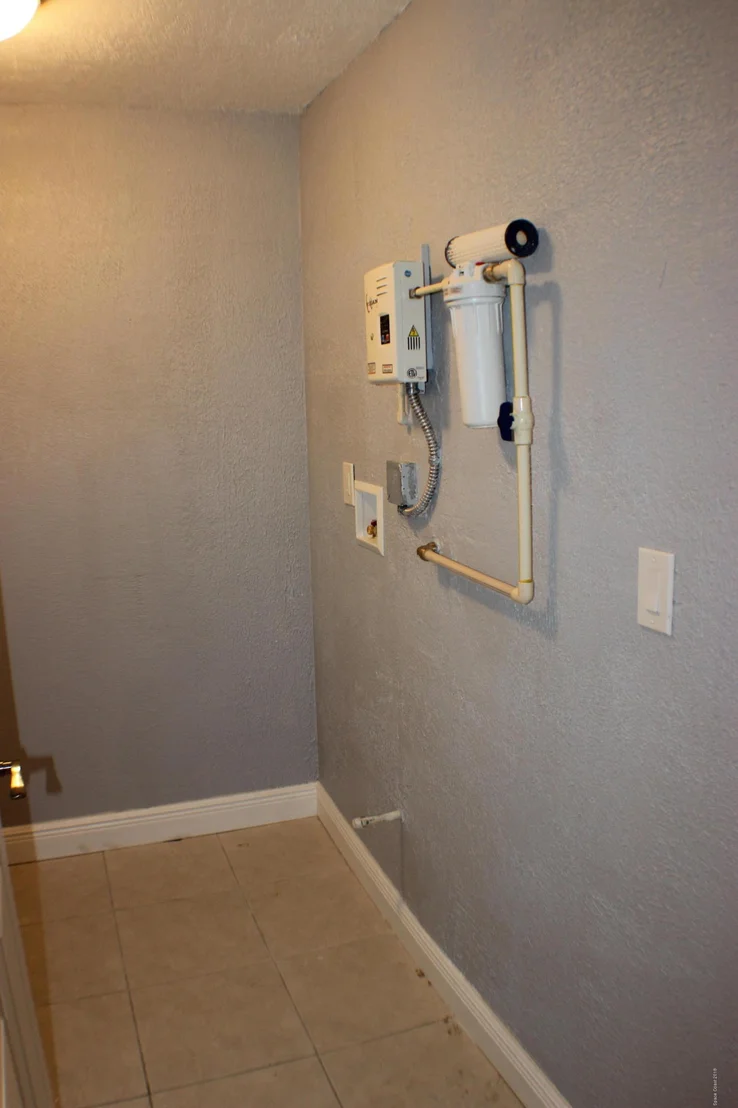 Photo of 1042 Cabot Drive NE