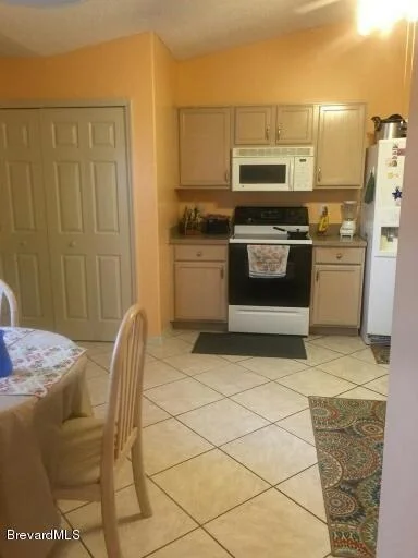 Photo of 974 Sabal Grove Drive