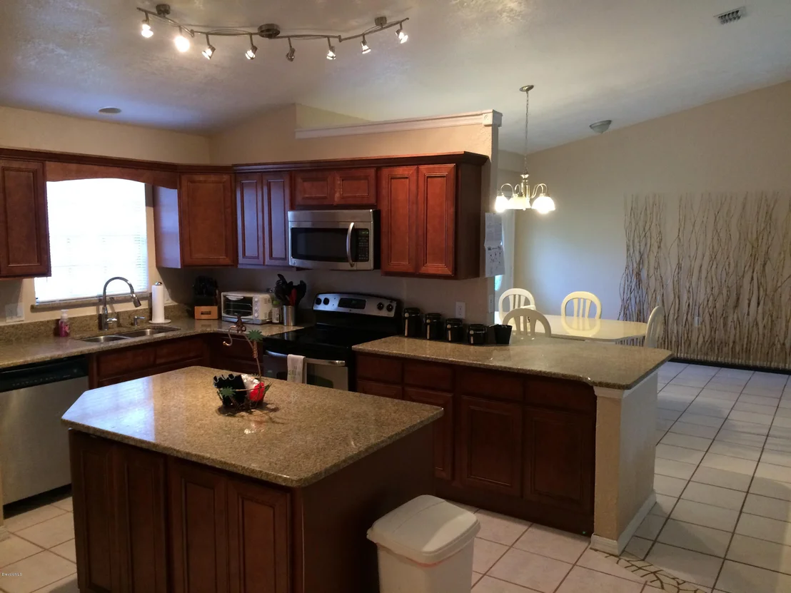 Photo of 6815 Bright Avenue