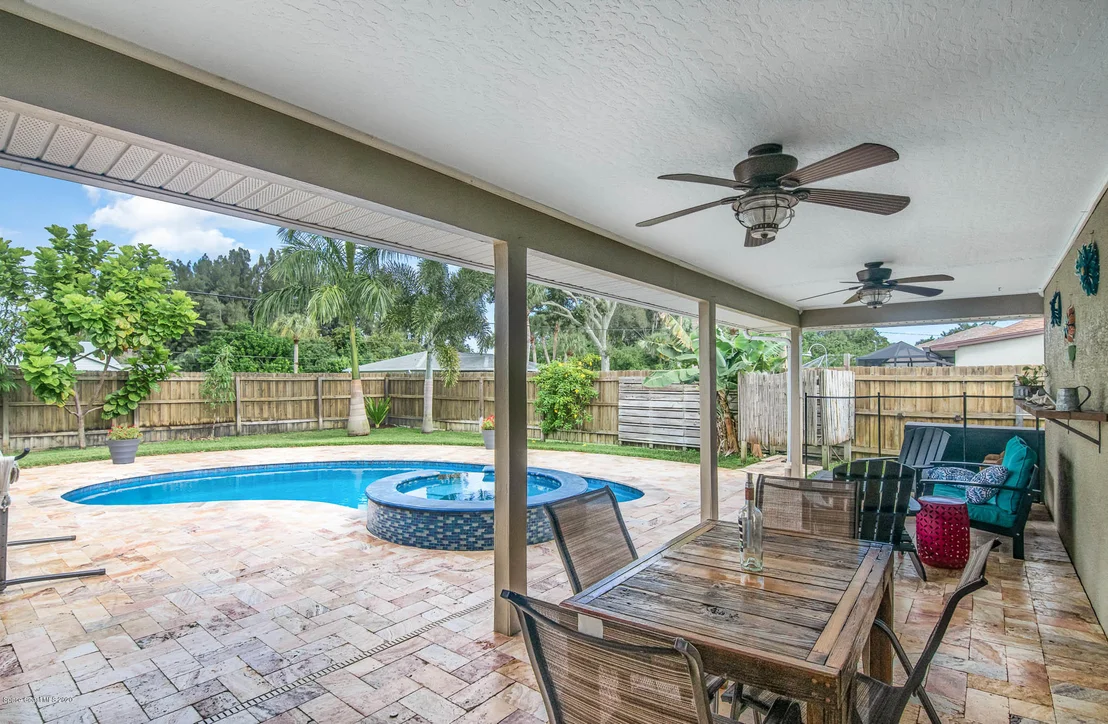 Photo of 779 Carnation Drive