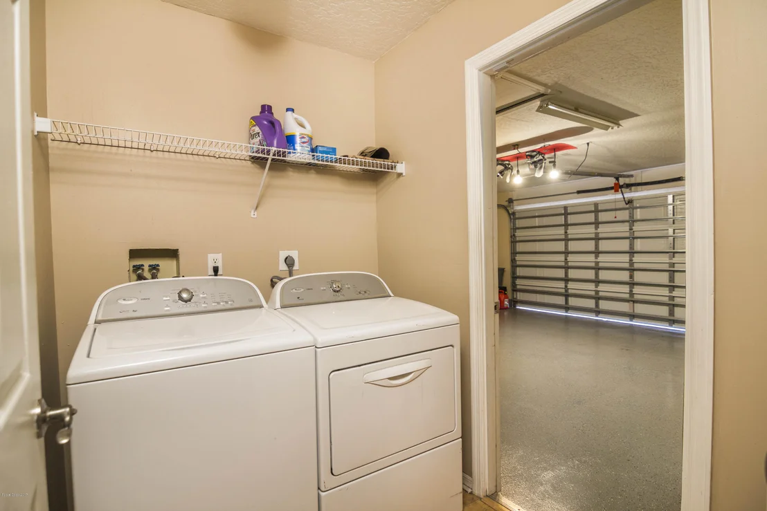 Photo of 6855 Cedar Avenue
