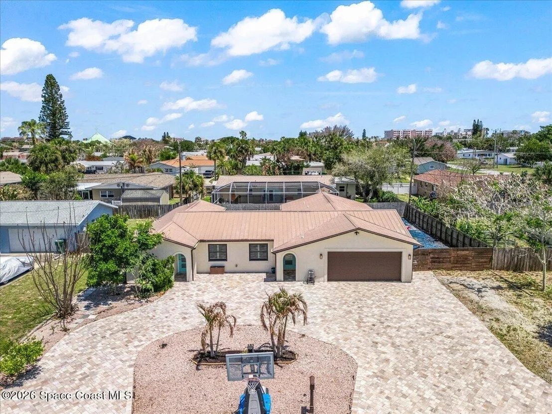 Photo of 2320 Abalone Avenue