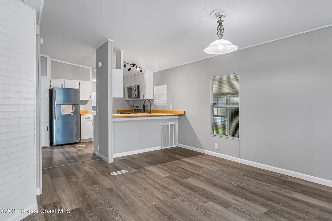 Photo of 555 Marlin Circle