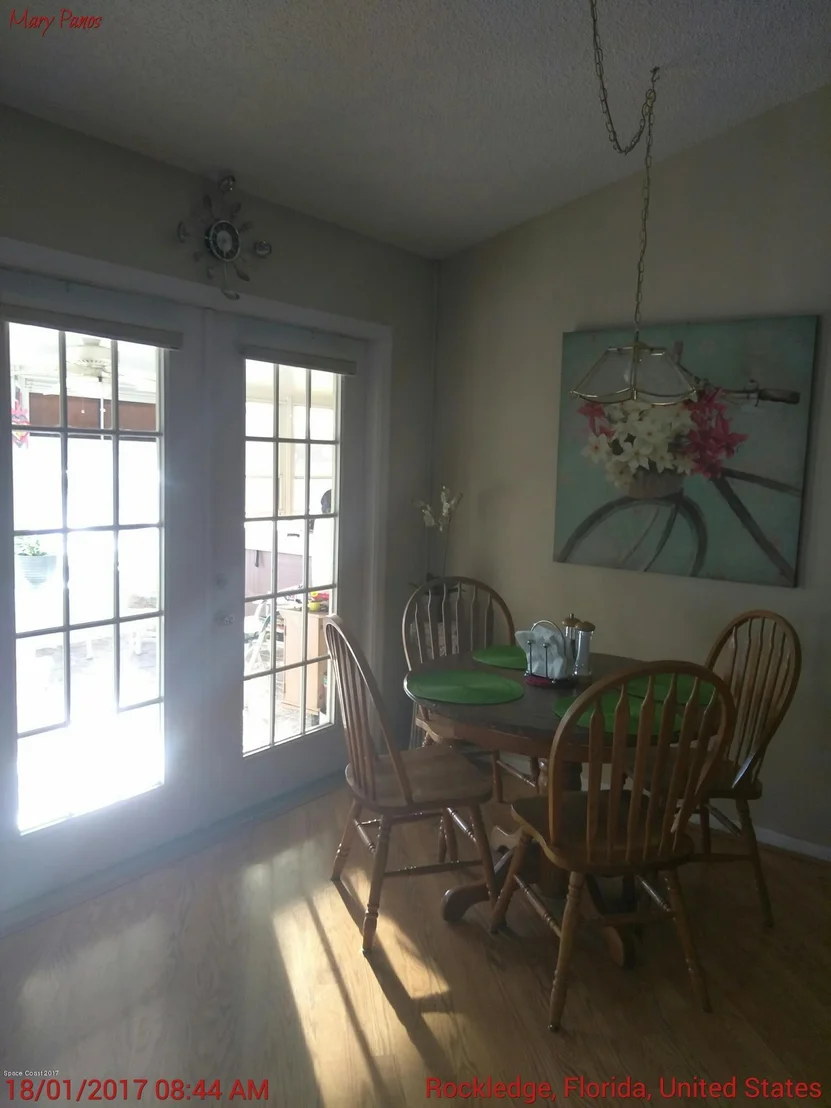 Photo of 1194 Meadow Lake Road