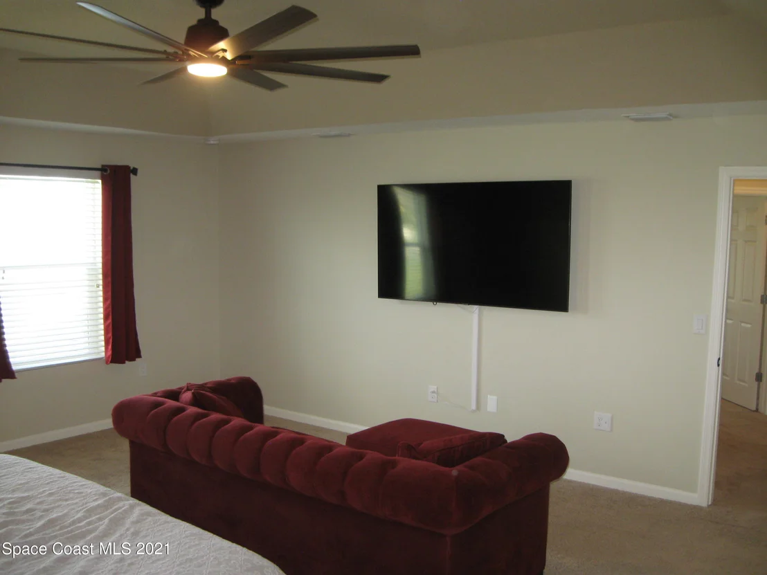 Photo of 451 Trymore Drive SE