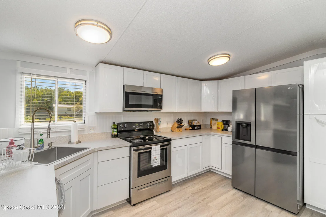 Photo of 5918 Cedar Lake Drive