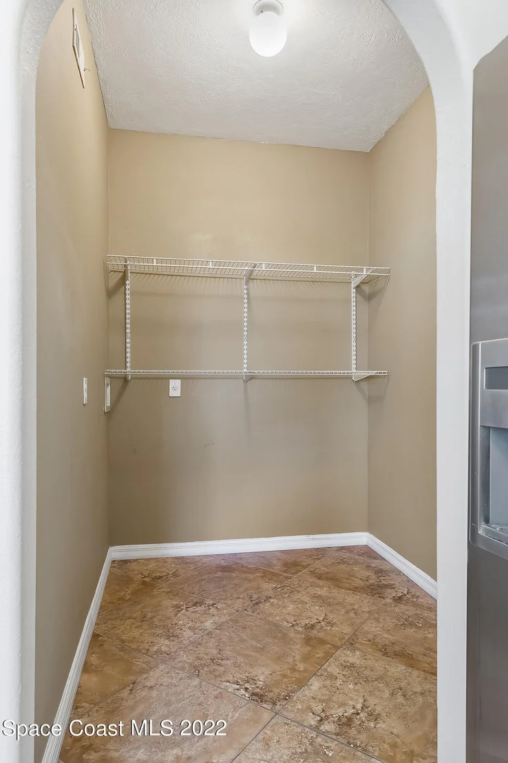 Photo of 1187 Meadow Lake Road