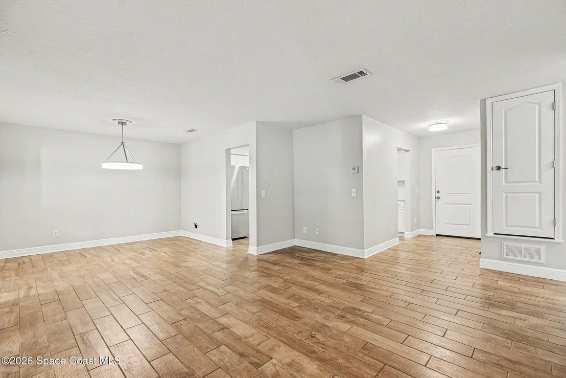 Photo of 990 Demaret Drive