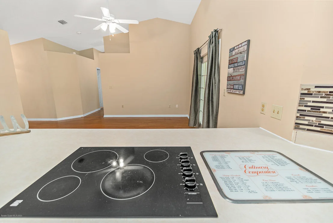 Photo of 1074 Red Bud Circle