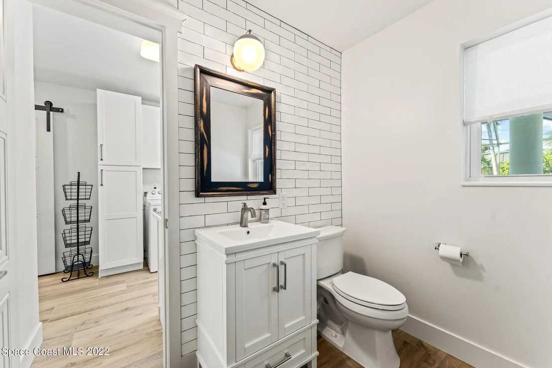 Photo of 200 Oak Street