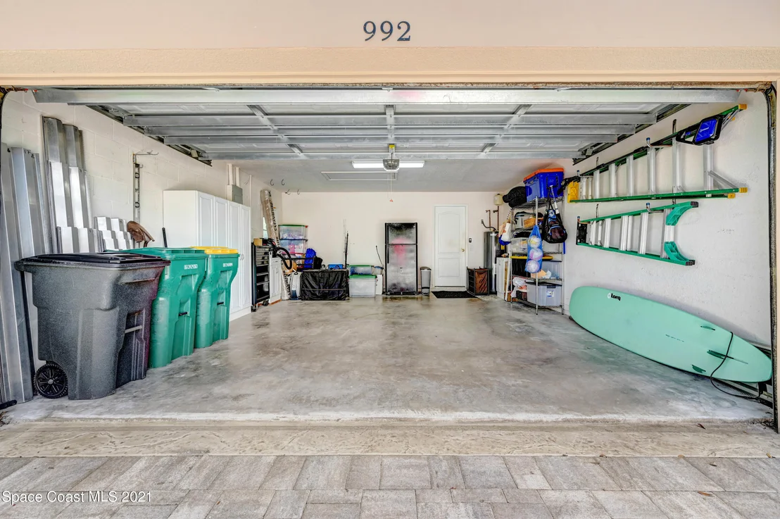 Photo of 992 Carriage Hill Road