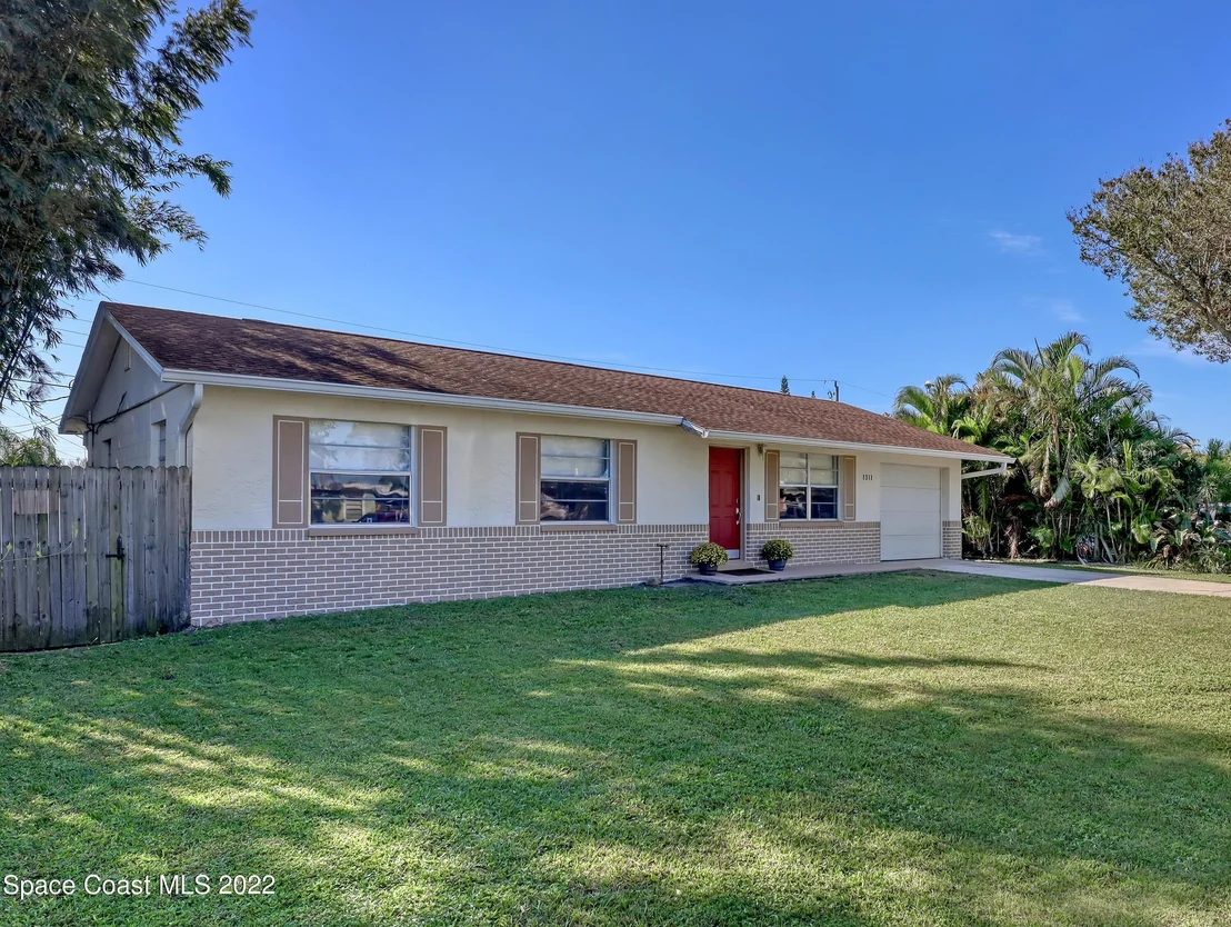 Photo of 1311 Hollywood Drive
