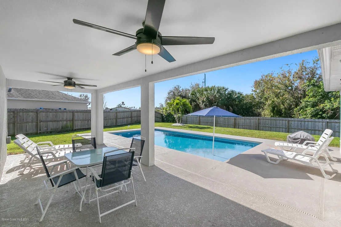 Photo of 239 Mcclain Dr