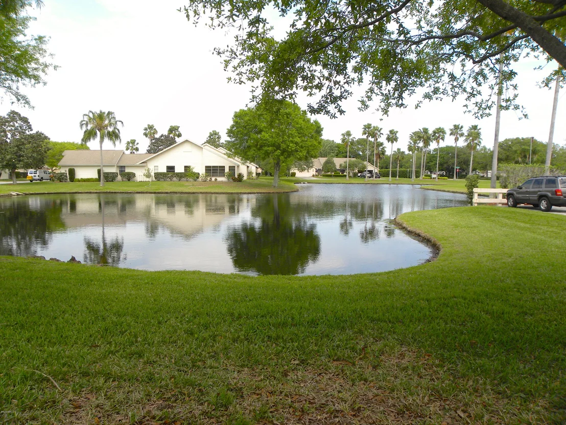 Photo of 855 Ridge Lake Drive