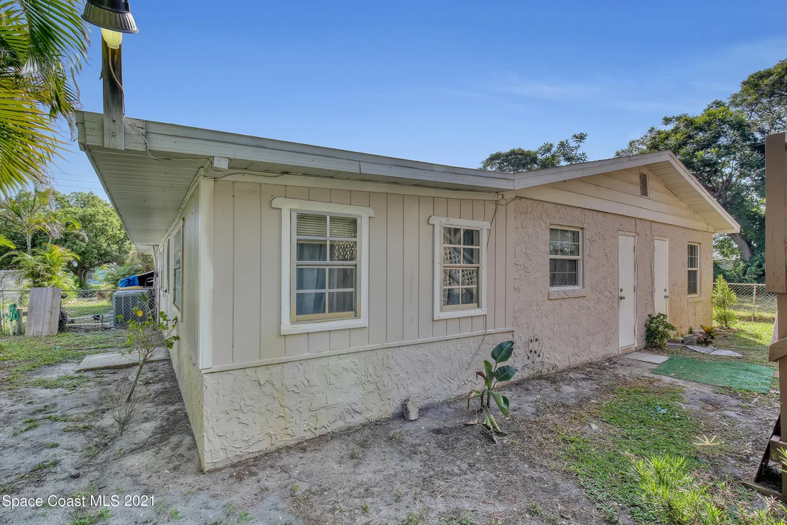 Photo of 620 Wisteria Drive