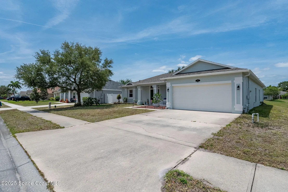 Photo of 1137 Morgan Circle NE