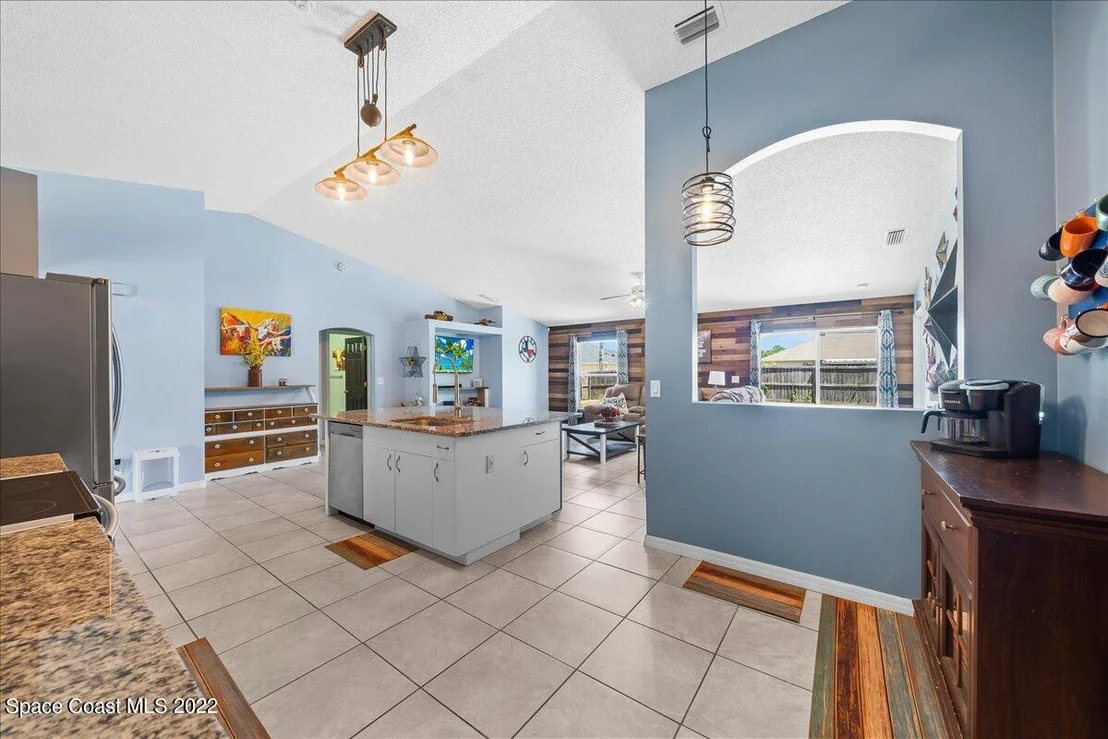 Photo of 2959 Triangle Road SE