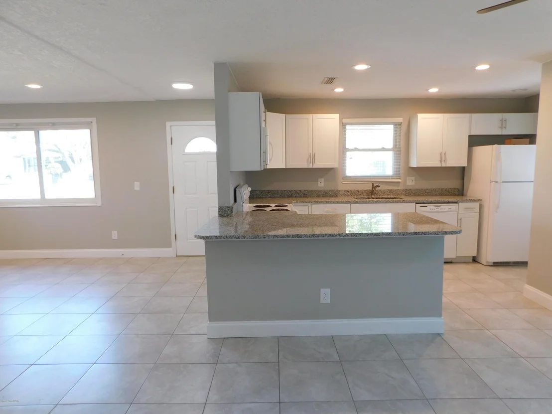 Photo of 2581 Locksley Road