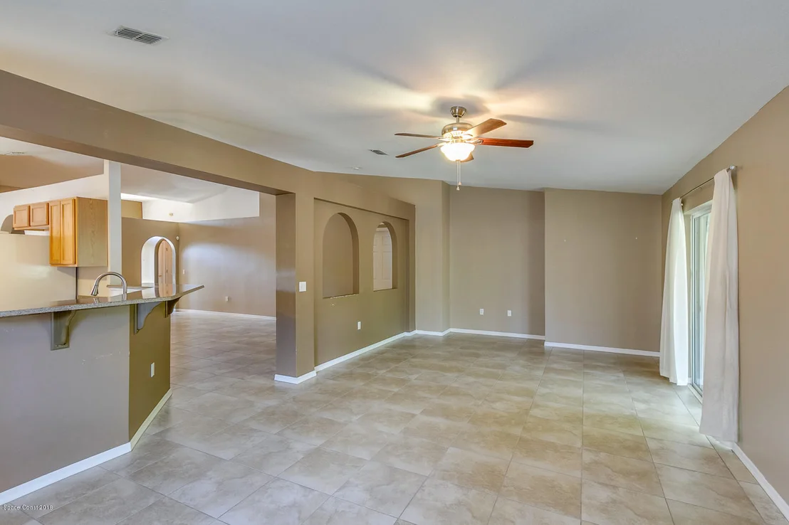 Photo of 459 Macon Drive