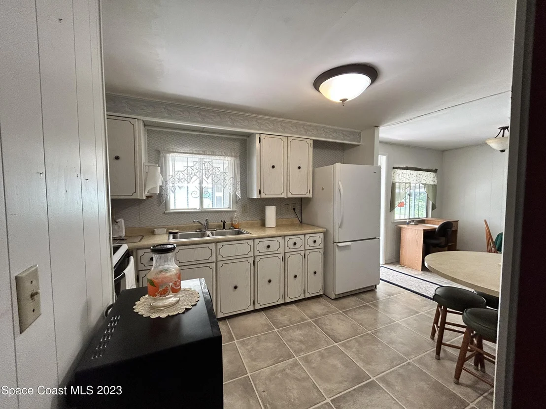 Photo of 3319 Turnbull Road